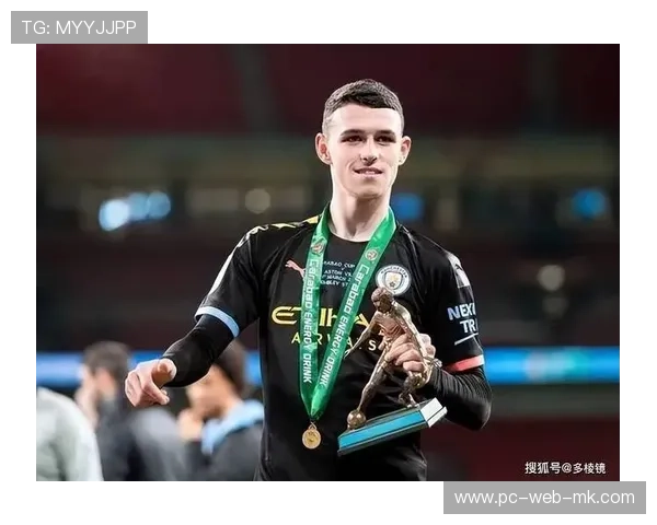 曼城传递配合如艺术，福登凌空破门